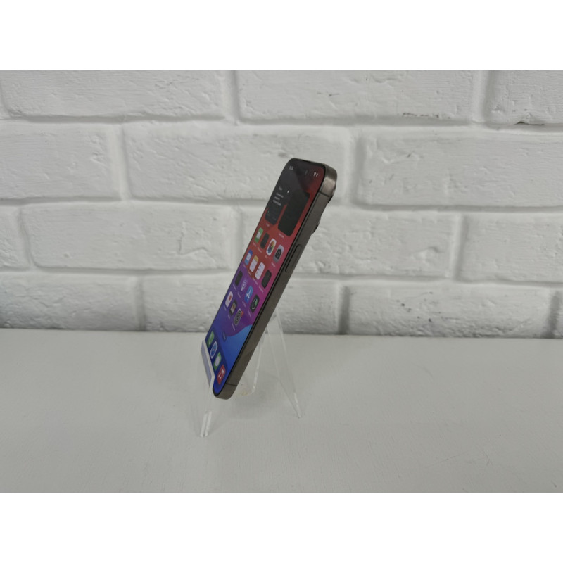 Мобильный телефон Apple iPhone 15 Pro Max 8/256 GB            
            б/у