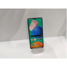 Мобильный телефон Samsung Galaxy M32 6/128 GB            
            б/у