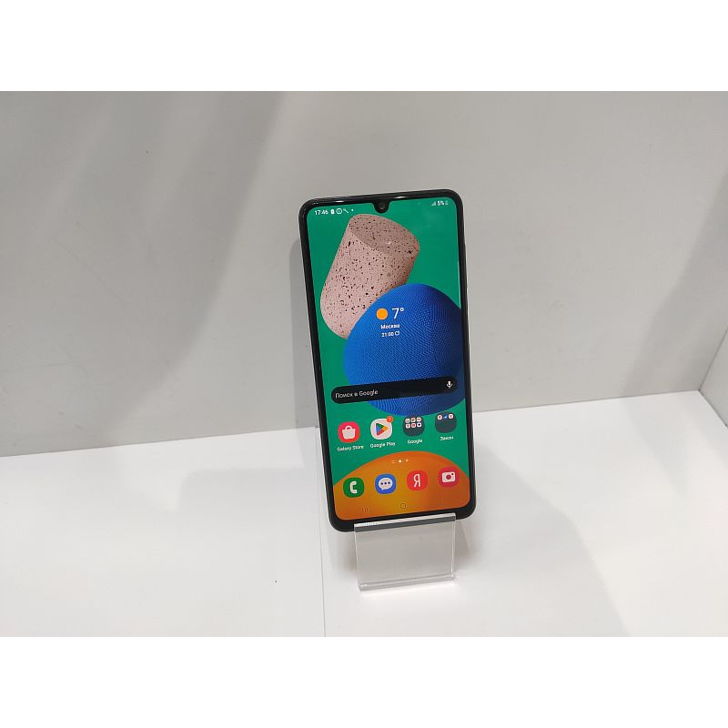 Мобильный телефон Samsung Galaxy M32 6/128 GB            
            б/у