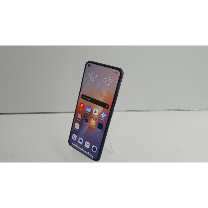 Мобильный телефон Xiaomi Mi 11 Lite 8/128 GB            
            б/у