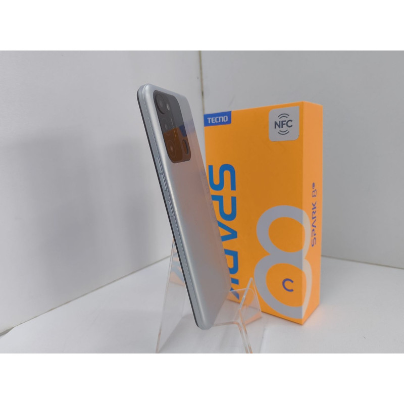 Мобильный телефон Tecno Spark 8C 4/64 GB            
            б/у