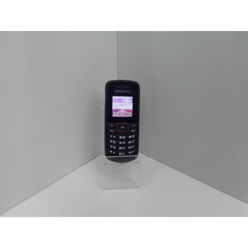 Мобильный телефон Samsung GT-E1080            
            б/у