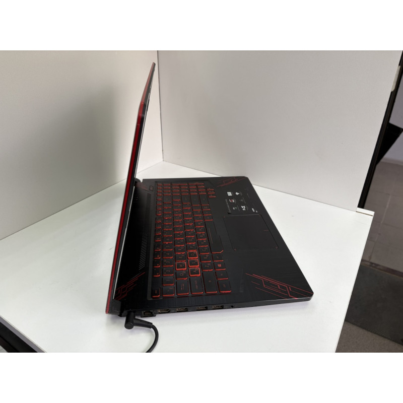 Ноутбук ASUS TUF Gaming FX504GM-E4442            
            б/у