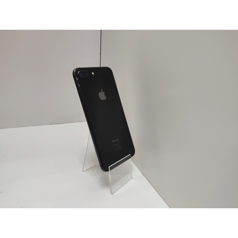 Мобильный телефон Apple iPhone 8 Plus 3/64 GB            
            б/у