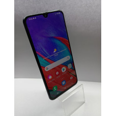 Мобильный телефон Samsung Galaxy A40 4/64 GB            
            б/у