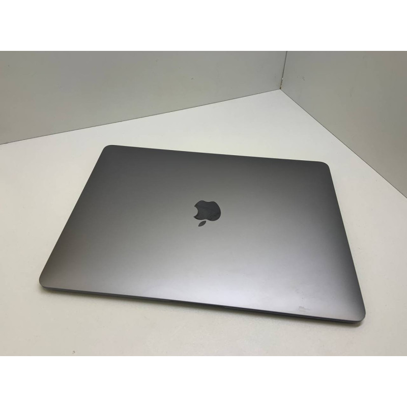 Ноутбук Apple MacBook Air 13 2020            
            б/у