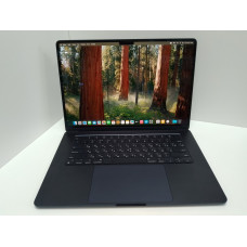 Ноутбук Apple MacBook Air 15 M2 2023 8/256            
            б/у