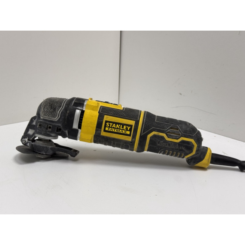 Реноватор Stanley FME650K            
            б/у