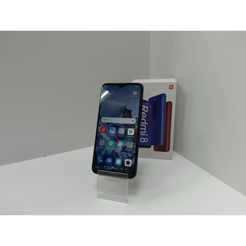Мобильный телефон Xiaomi Redmi 8 4/64 GB            
            б/у