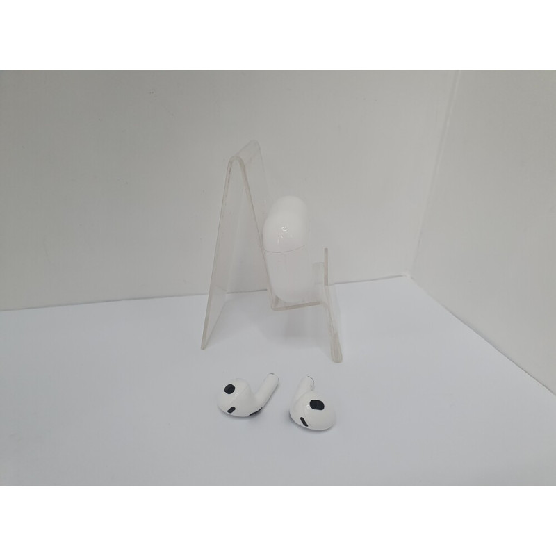 Наушники Беспроводные Внутриканальные Apple AirPods 3            
            б/у