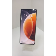 Мобильный телефон Tecno Camon 30S 6/128 GB            
            б/у