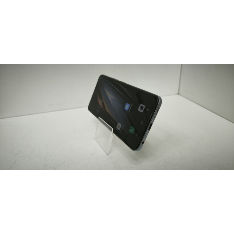 Мобильный телефон Tecno Pova 4 8/128 GB            
            б/у
