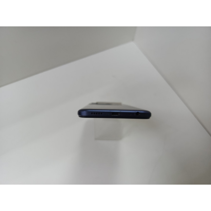 Мобильный телефон Tecno Spark 8C 4/64 GB            
            б/у