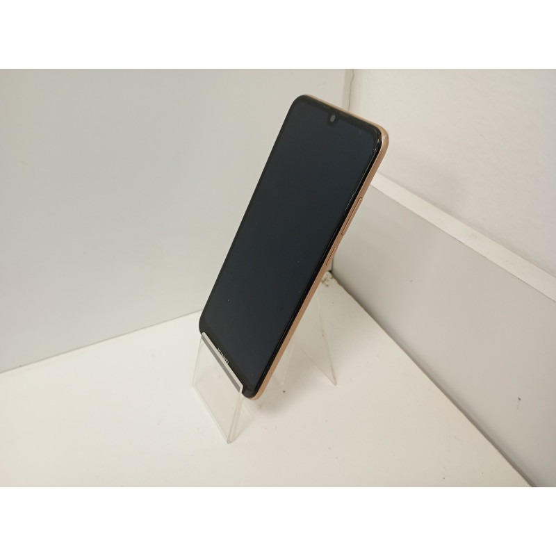 Мобильный телефон Huawei Y6 (2019) 2/32 GB            
            б/у