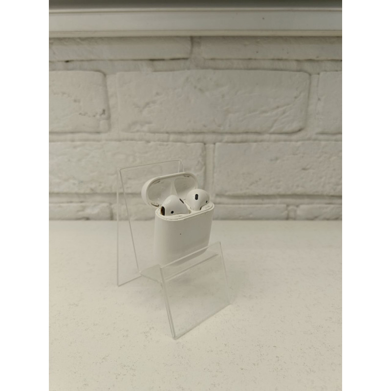 Наушники Беспроводные Внутриканальные Apple AirPods            
            б/у