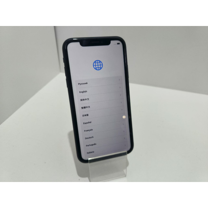 Мобильный телефон Apple iPhone XR 3/64 GB            
            б/у