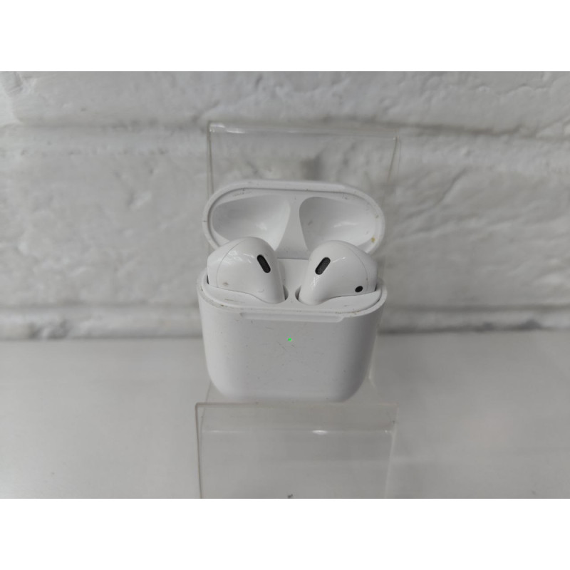 Наушники Беспроводные Внутриканальные Apple AirPods            
            б/у