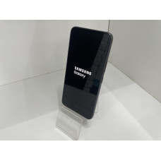 Мобильный телефон Samsung Galaxy S22 8/128 GB            
            б/у