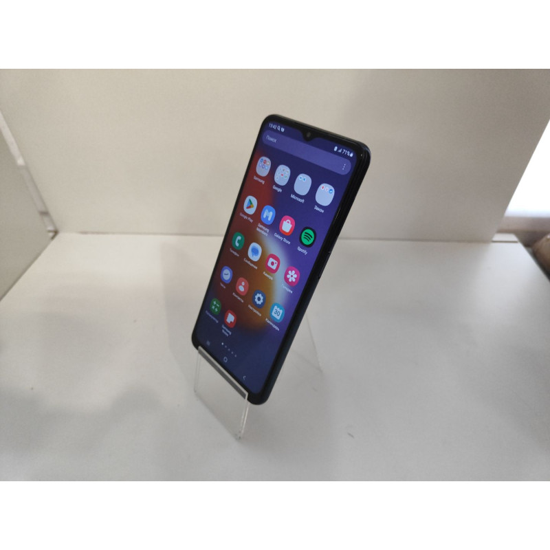 Мобильный телефон Samsung Galaxy M12 3/32 GB            
            б/у
