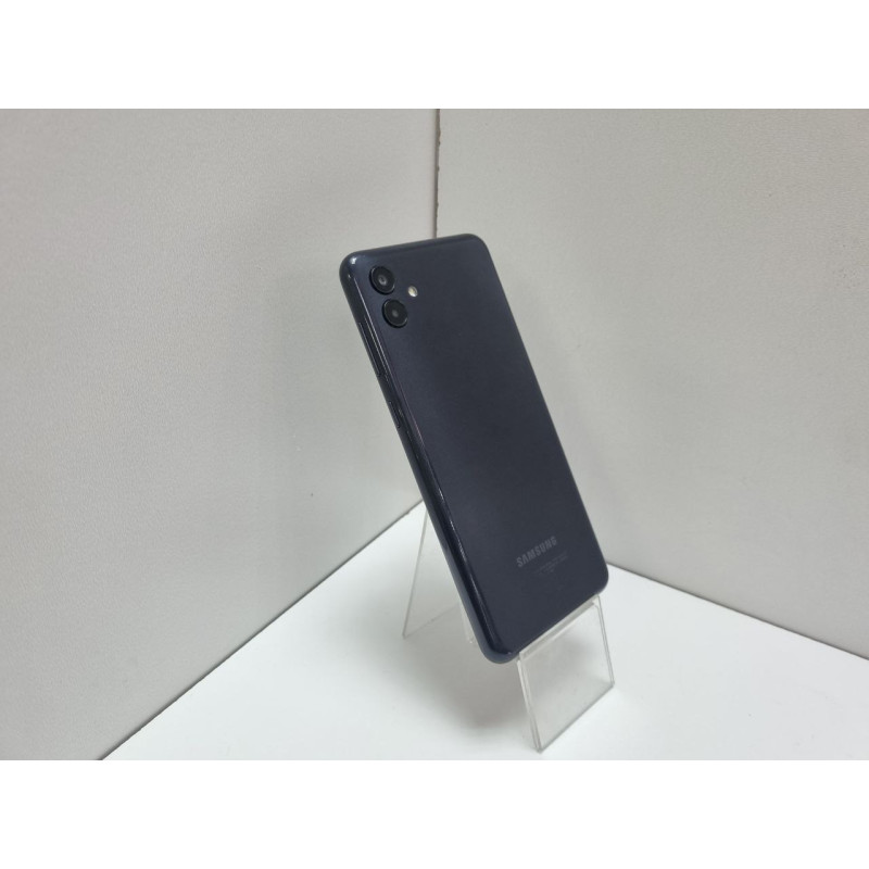 Мобильный телефон Samsung Galaxy A04 3/32 GB            
            б/у