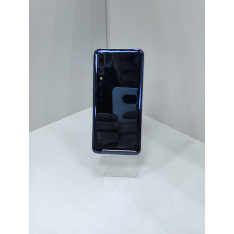 Мобильный телефон Huawei P20 Pro 6/128 GB.            
            б/у