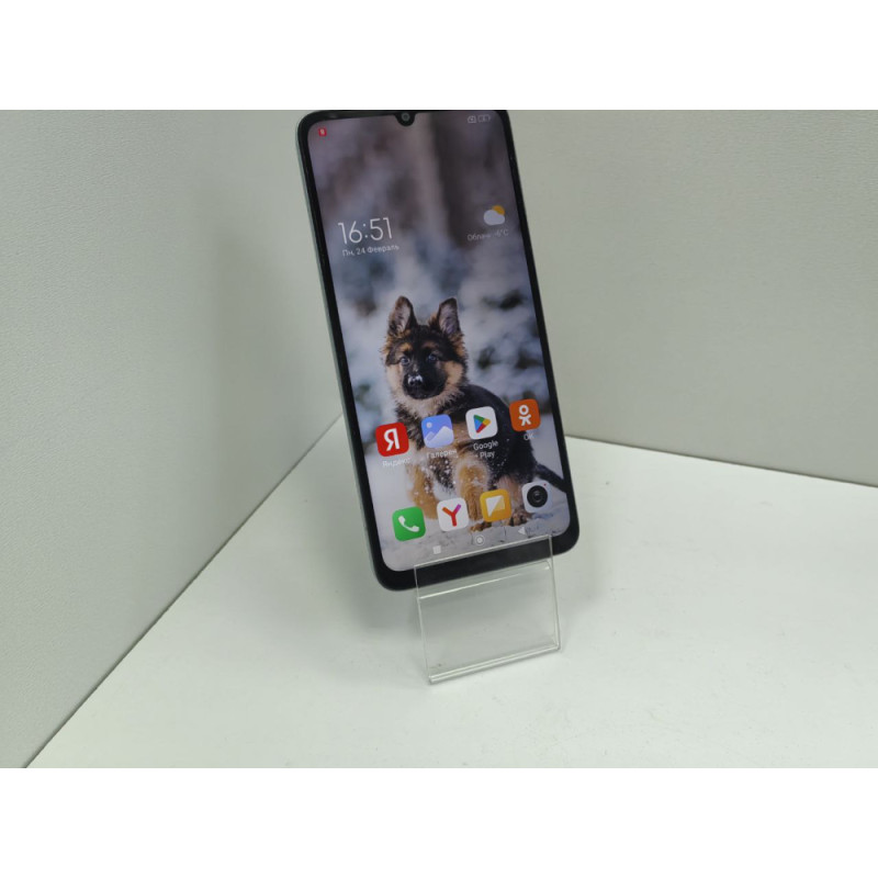Мобильный телефон Xiaomi Redmi 13C 4/128 GB            
            б/у