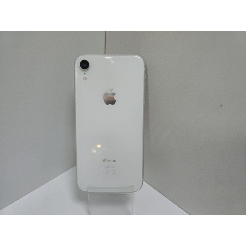 Мобильный телефон Apple iPhone XR 3/128 GB            
            б/у