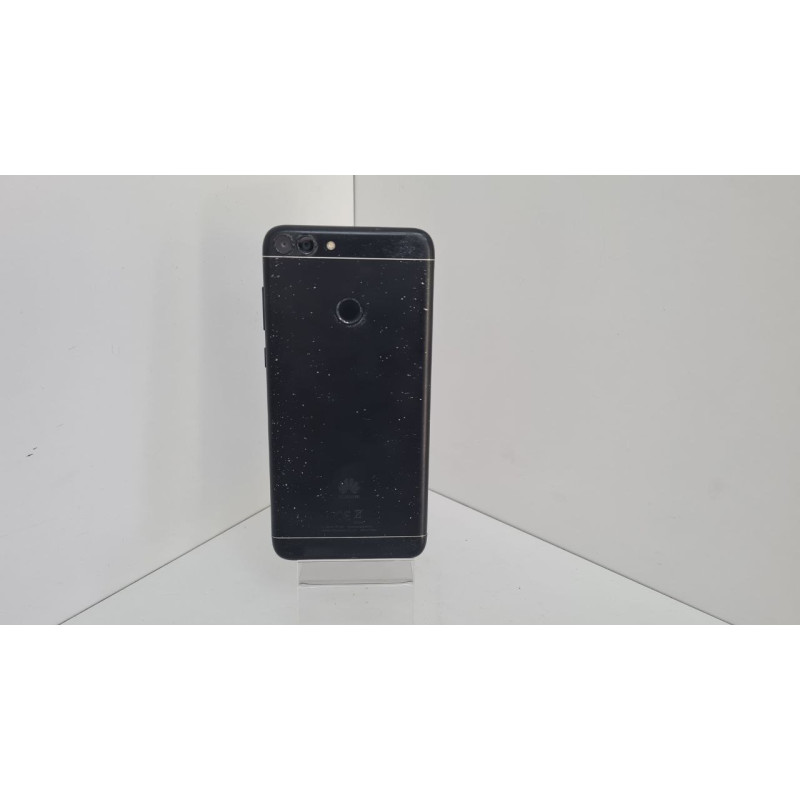 Мобильный телефон Huawei P Smart (2018) 3/32 GB            
            б/у
