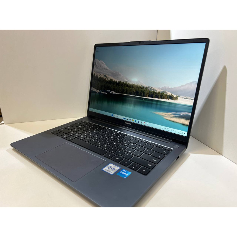 Ноутбук HUAWEI MateBook D14            
            б/у