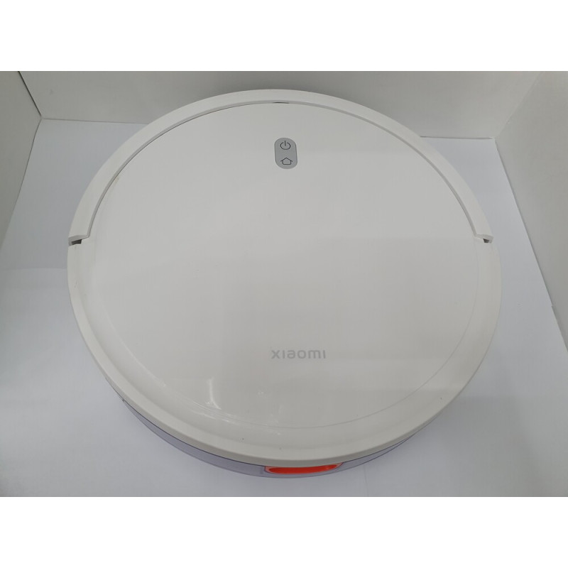 Робот-пылесос Xiaomi Mi Robot Vacuum E10            
            б/у