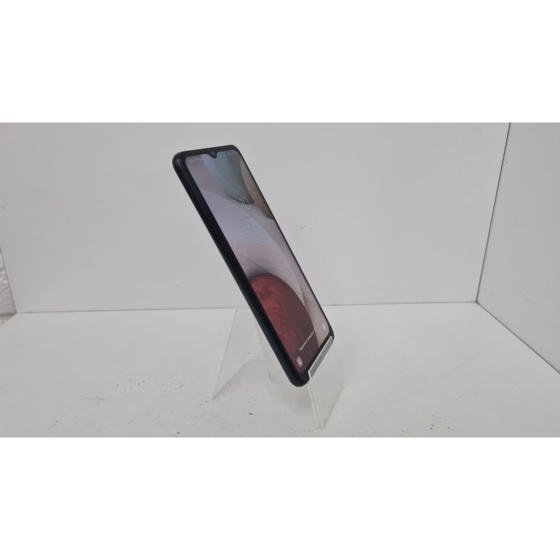 Мобильный телефон Samsung Galaxy A12 3/32 GB            
            б/у