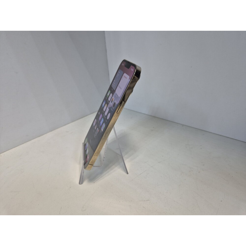 Мобильный телефон Apple iPhone 13 Pro Max 6/256 GB            
            б/у