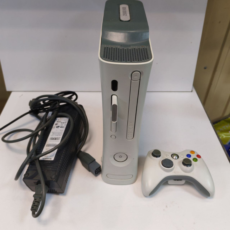 Игровые приставки Microsoft Xbox 360 4 GB            
            б/у