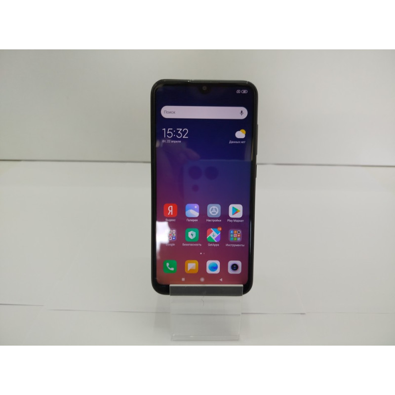 Мобильный телефон Xiaomi Mi Play 4/64 GB            
            б/у