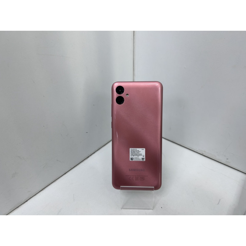 Мобильный телефон Samsung Galaxy A04e 3/64 GB            
            б/у