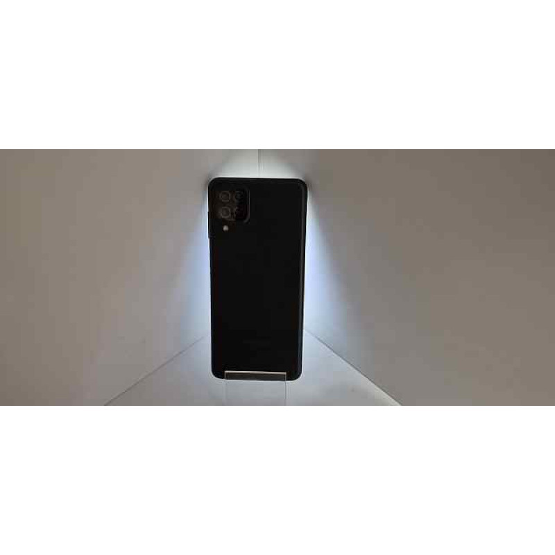 Мобильный телефон Samsung Galaxy A12 4/64 GB            
            б/у