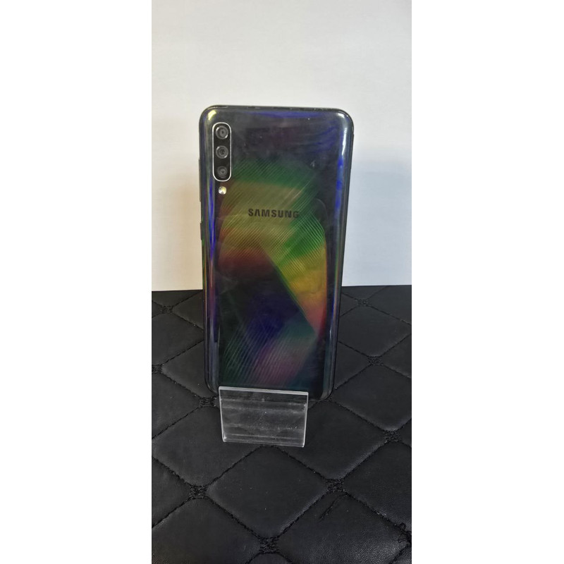Мобильный телефон Samsung Galaxy A50 6/128 GB            
            б/у