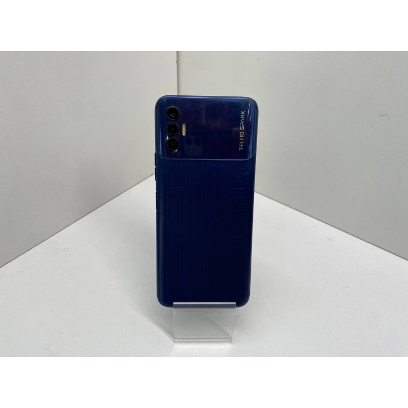 Мобильный телефон Tecno Spark 8P 4/64 GB            
            б/у