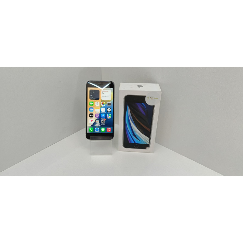 Мобильный телефон Apple iPhone SE 2020 3/64 GB            
            б/у