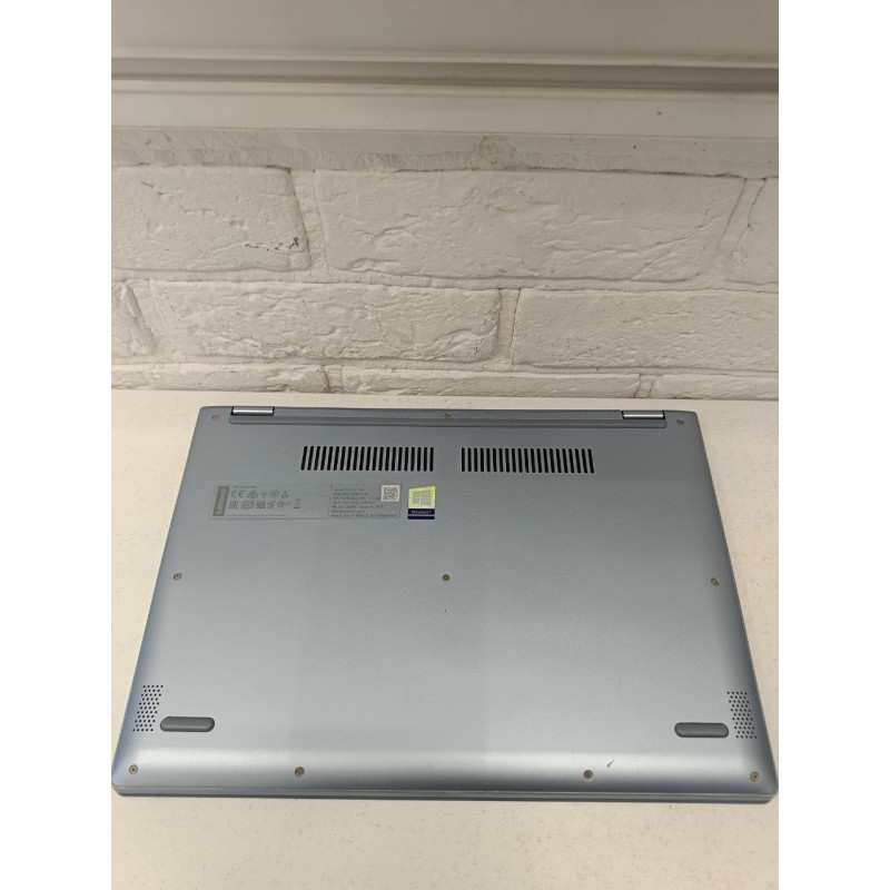 Ноутбук Lenovo Yoga 530-14IKB            
            б/у
