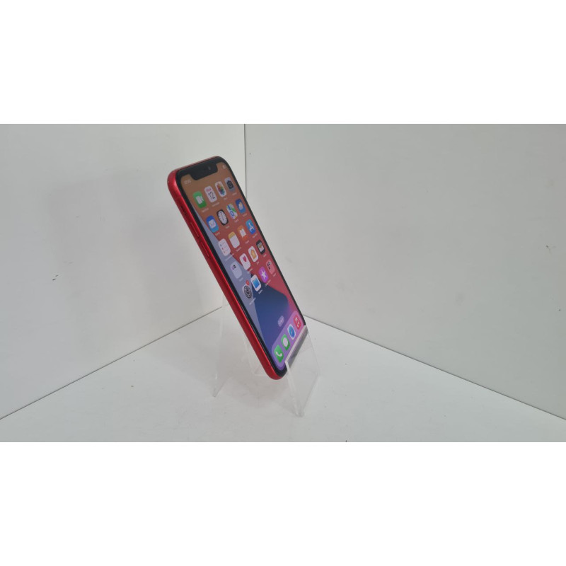 Мобильный телефон Apple iPhone 11 4/64 GB            
            б/у
