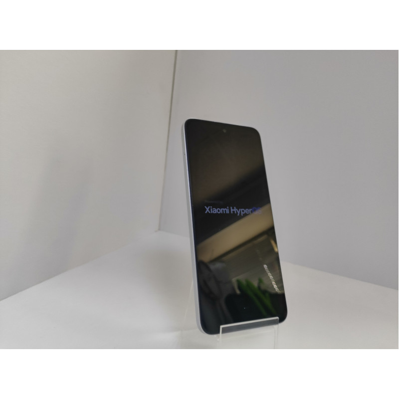 Мобильный телефон Xiaomi Redmi 12 8/256 GB            
            б/у
