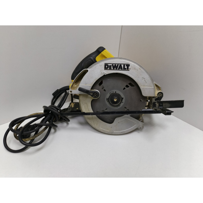 Циркулярная (дисковая) пила DeWalt DWE5615            
            б/у