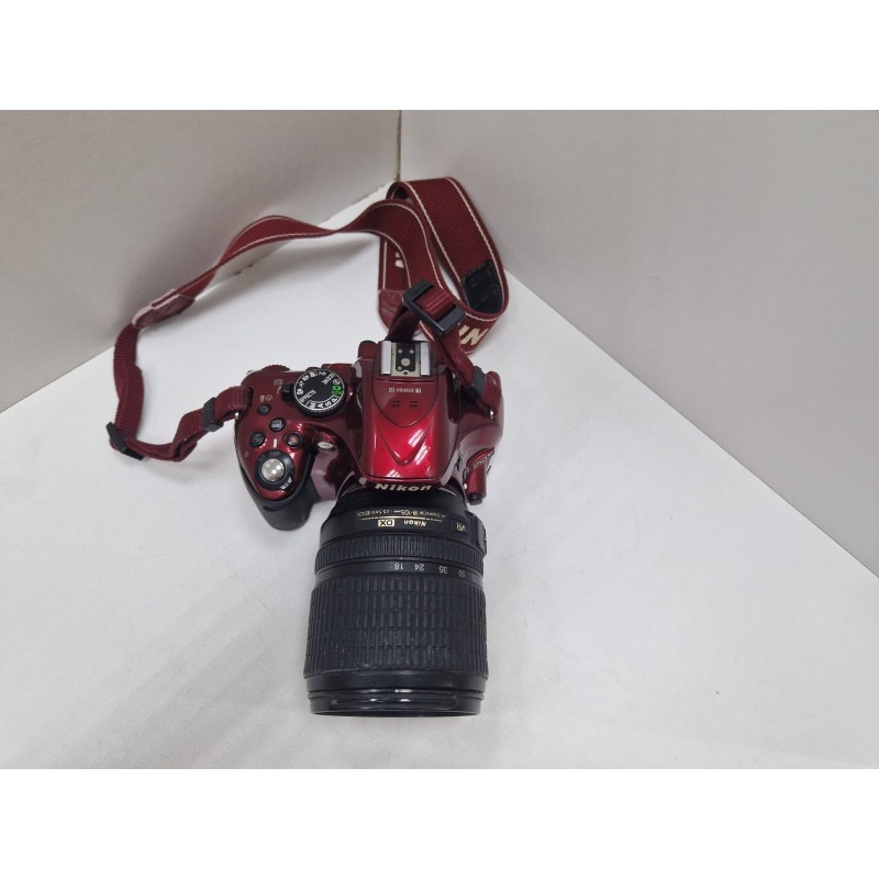 Фотоаппарат зеркальный Nikon D5200            
            б/у