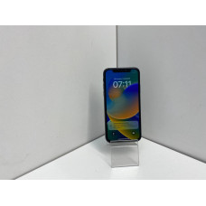 Мобильный телефон Apple iPhone X 3/64 GB            
            б/у