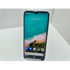 Мобильный телефон Xiaomi Mi A3 4/64 GB            
            б/у