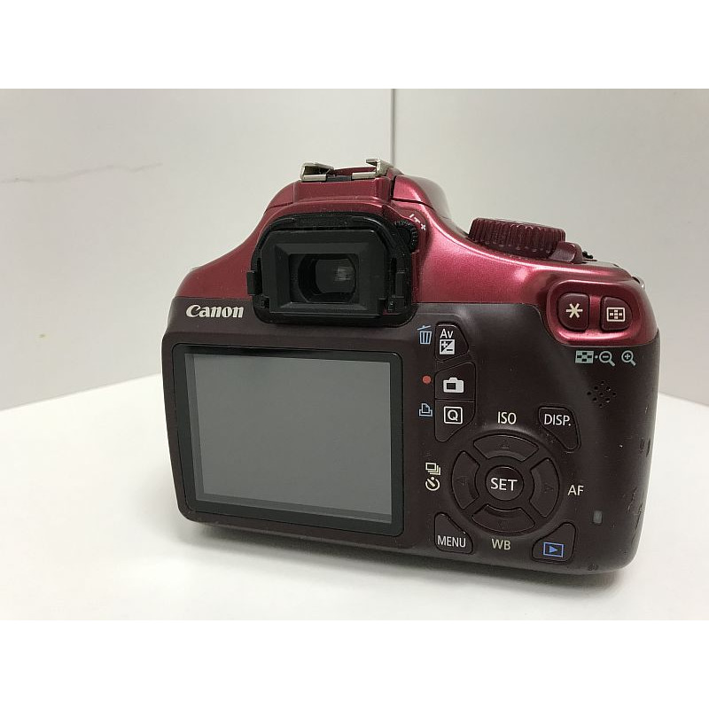 Фотоаппарат зеркальный Canon EOS 1100D            
            б/у