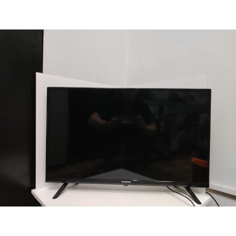 Телевизор SUNWIND SUN-LED32XS300            
            б/у