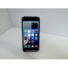 Мобильный телефон Apple iPhone SE 2022 4/64 GB            
            б/у