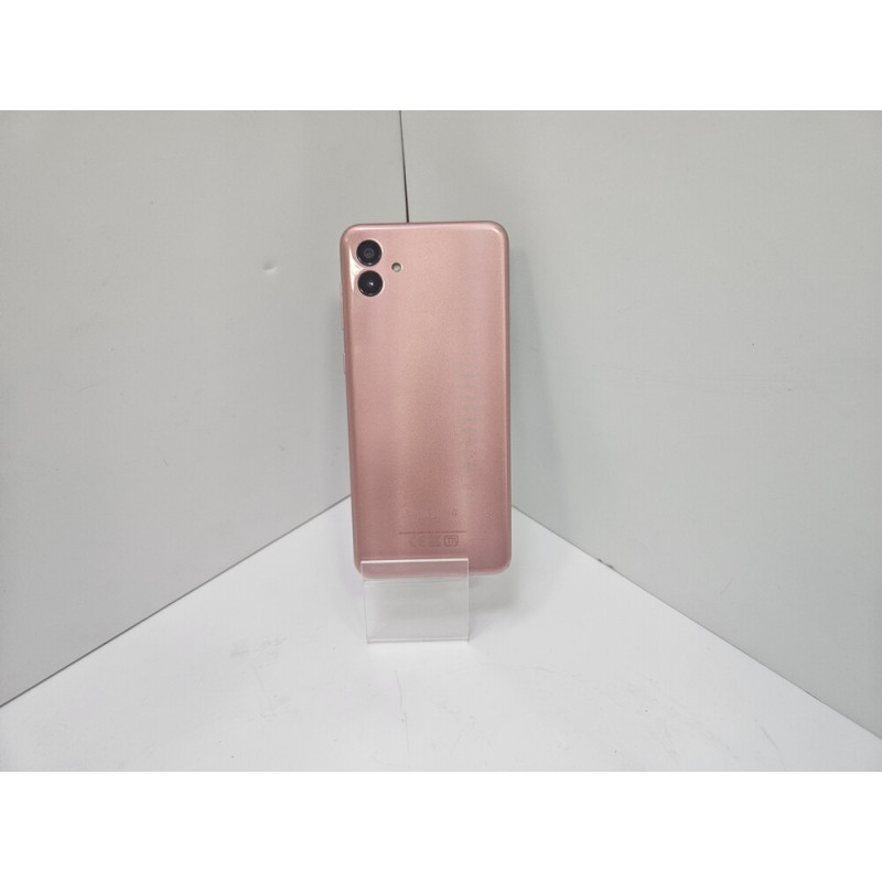 Мобильный телефон Samsung Galaxy A04 3/32 GB            
            б/у
